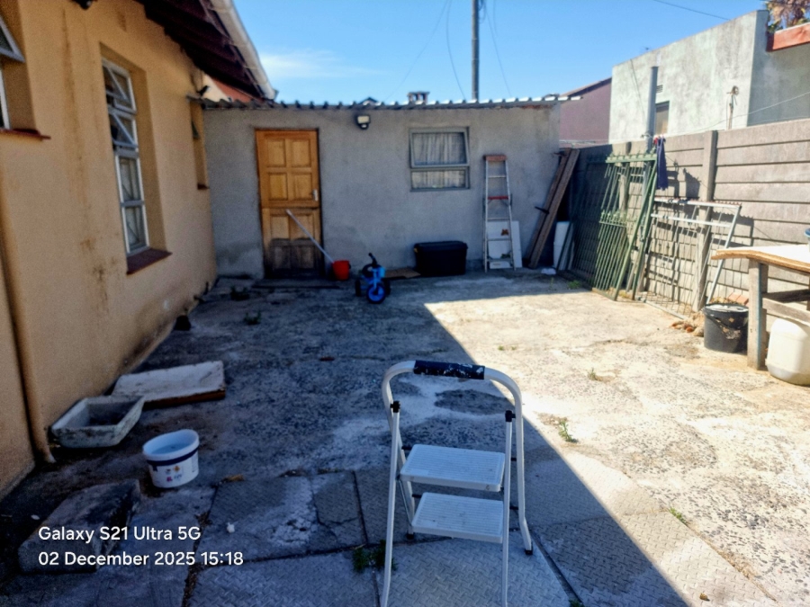 3 Bedroom Property for Sale in Clairewood Western Cape